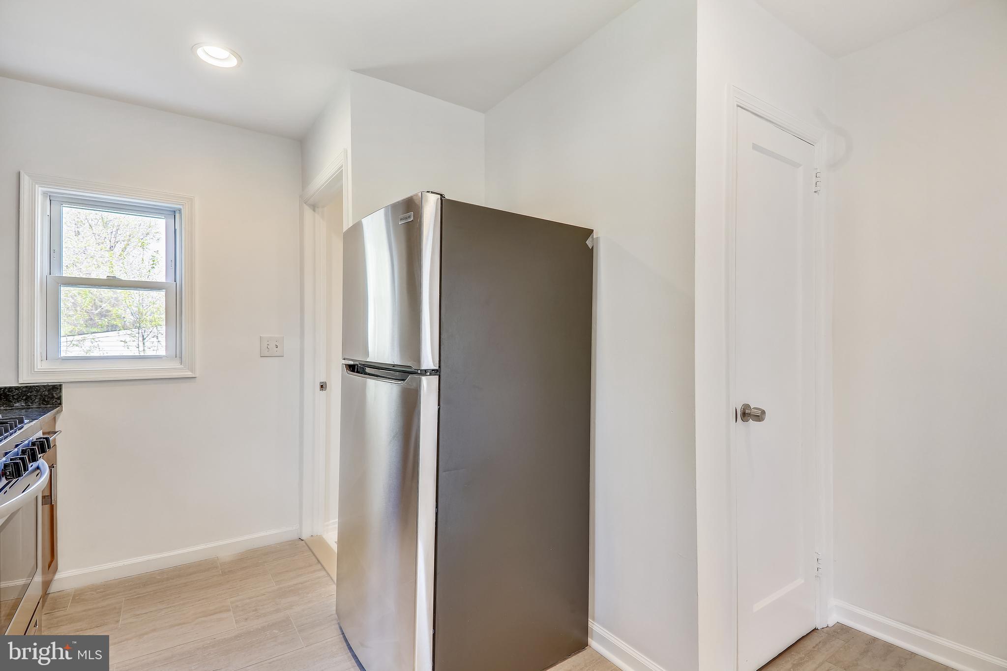 11506 Goodloe Road Silver Spring, MD 20906 - Photo 5 of 48 New fridge