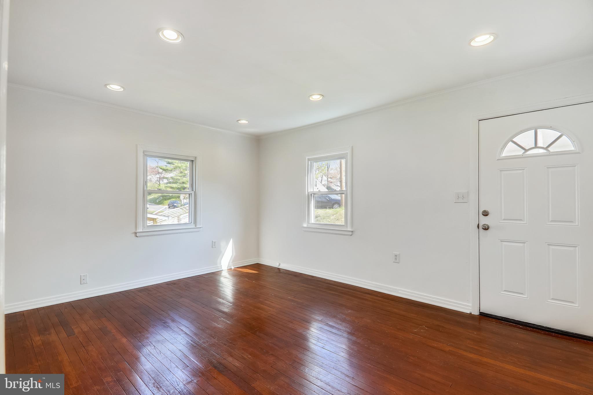11506 Goodloe Road Silver Spring, MD 20906 - Photo 8 of 48 Recessed lights