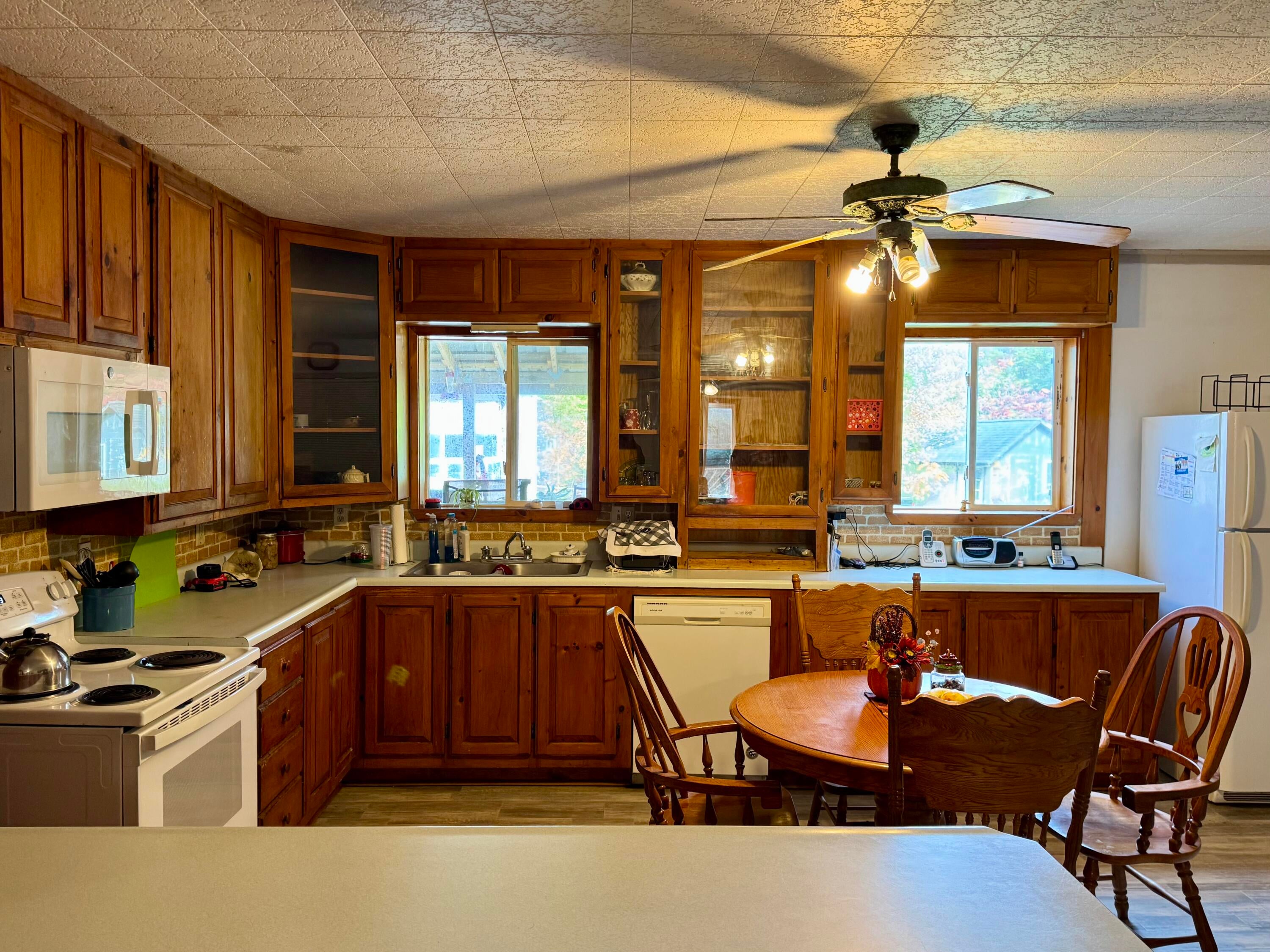 554 St Johns Road Champlain, NY 12919 - Photo 2 of 28 Gallery Image 2