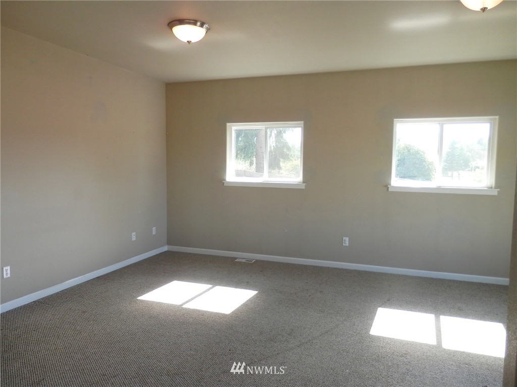 6321 192nd Lane Southwest Rochester, WA 98579 - Photo 8 of 19