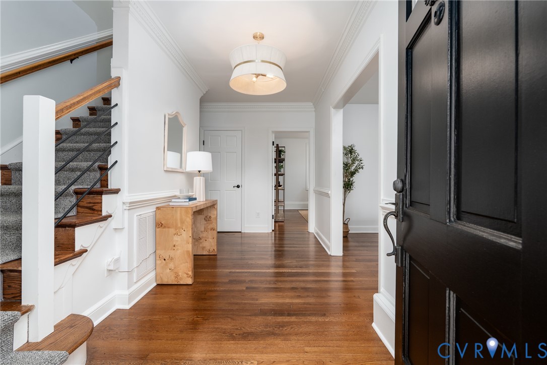 8902 Brieryle Road Henrico, VA 23229 - Photo 11 of 37 Entry foyer