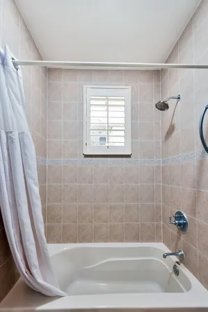 $4,795 | 538 Northeast 7th Avenue, Unit 1, Fort Lauderdale, FL 33301