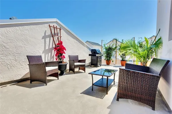 $4,795 | 538 Northeast 7th Avenue, Unit 1, Fort Lauderdale, FL 33301