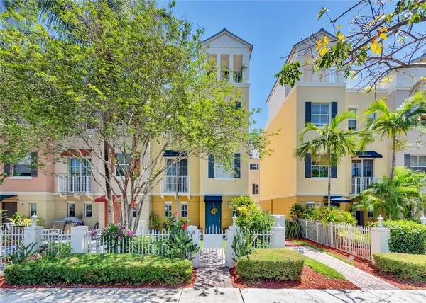 $4,795 | 538 Northeast 7th Avenue, Unit 1, Fort Lauderdale, FL 33301