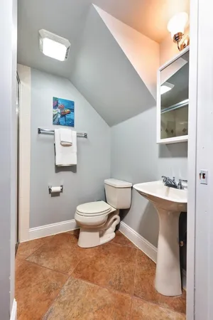 $4,795 | 538 Northeast 7th Avenue, Unit 1, Fort Lauderdale, FL 33301
