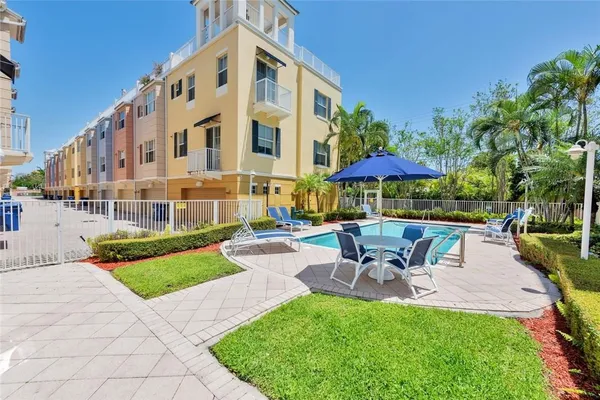 $4,795 | 538 Northeast 7th Avenue, Unit 1, Fort Lauderdale, FL 33301