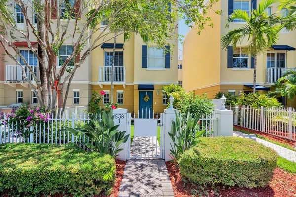 $4,795 | 538 Northeast 7th Avenue, Unit 1, Fort Lauderdale, FL 33301
