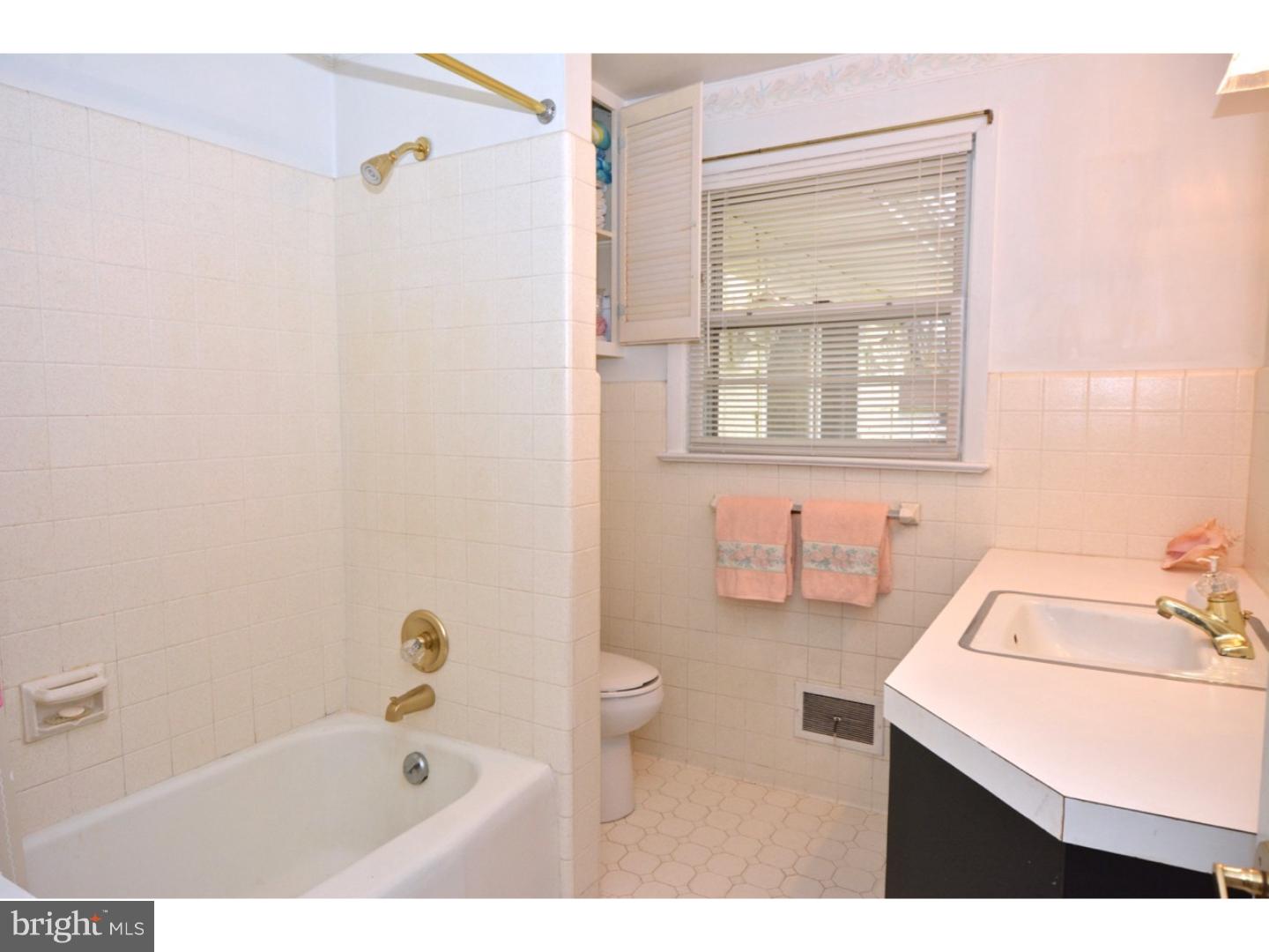 127 Harris Road Princeton, NJ 08540 - Photo 16 of 25 Bathroom
