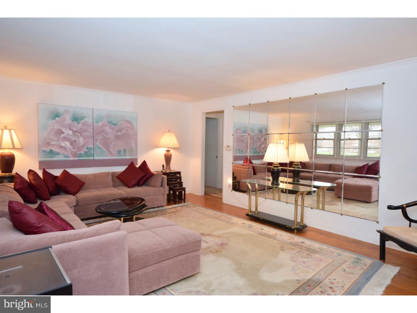 127 Harris Road Princeton, NJ 08540 - Photo 9 of 25 Living Room