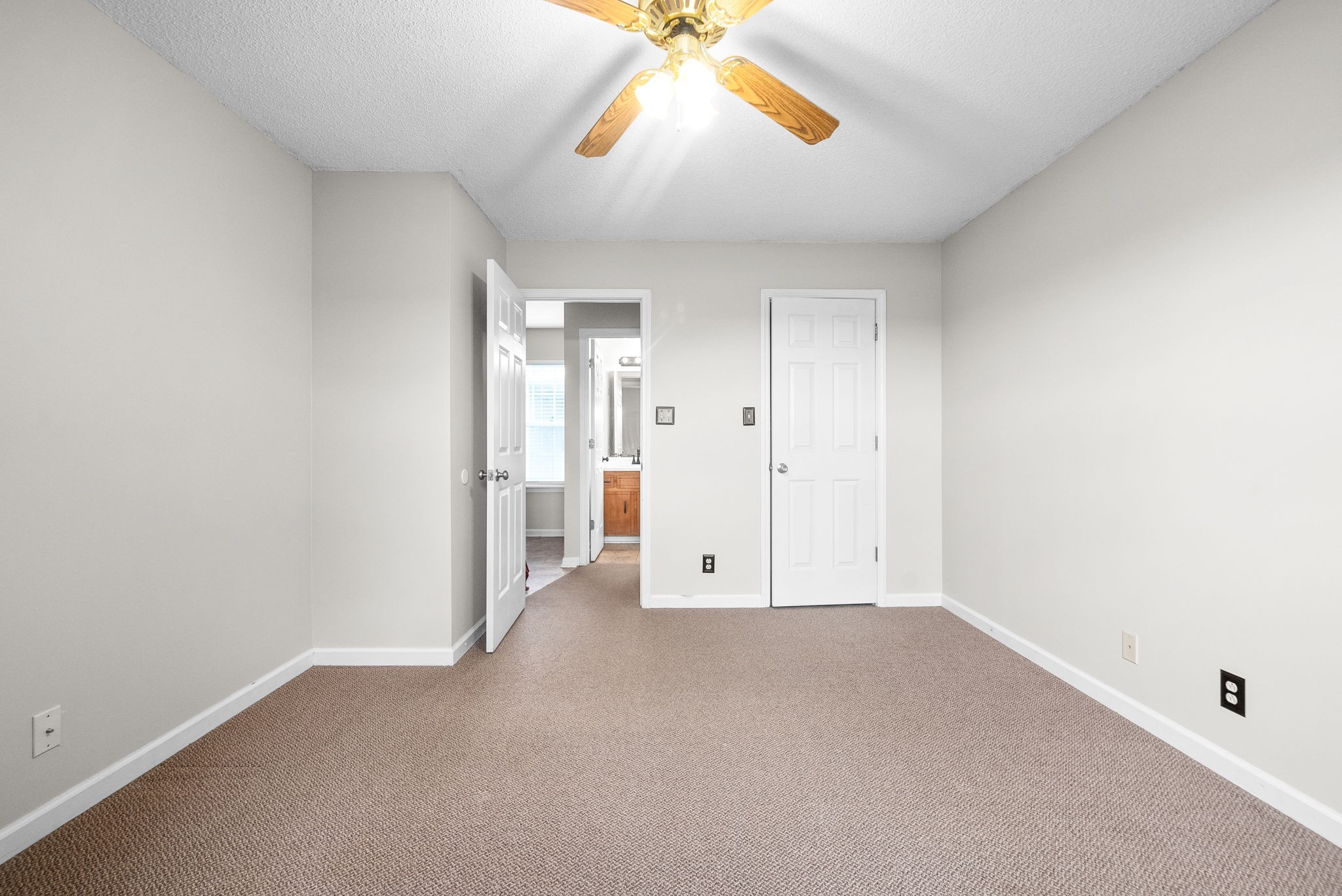 129 Bumpus Mill Road Oak Grove, KY 42262 - Photo 15 of 33 Gallery Image 15