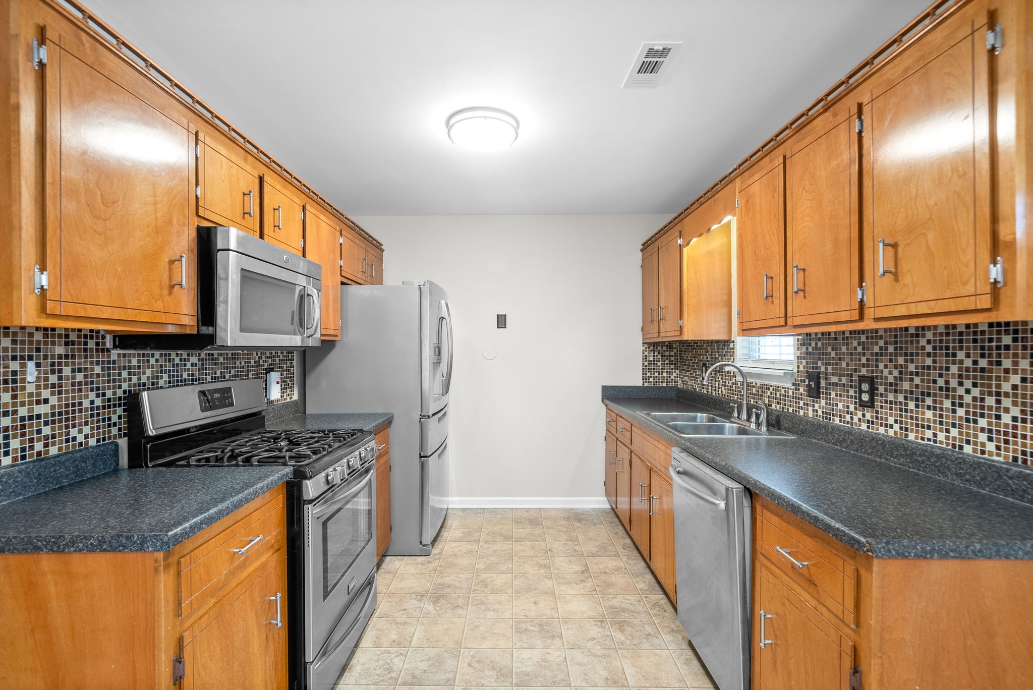 129 Bumpus Mill Road Oak Grove, KY 42262 - Photo 7 of 33 Gallery Image 7