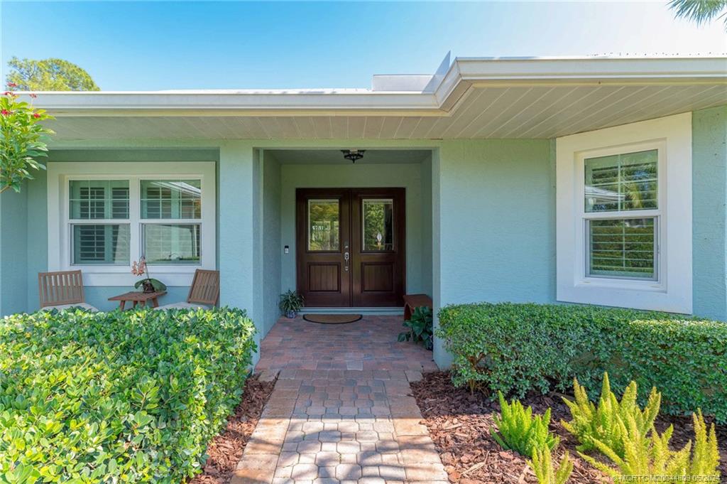 526 Southwest Rustic Circle Stuart, FL 34997 - Photo 5 of 31 Gallery Image 5