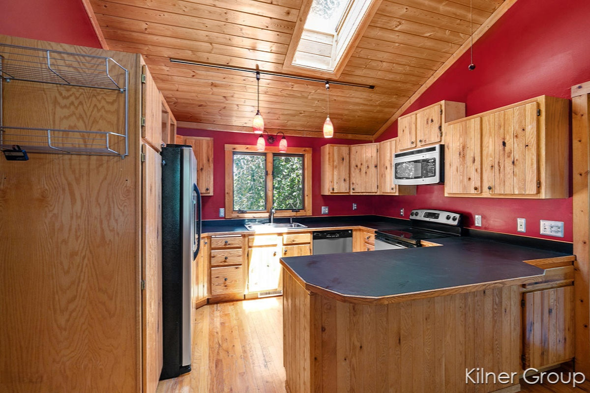 4573 Bender Road Middleville, MI 49333 - Photo 8 of 36 IMG_1007