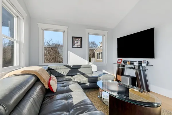 $4,500 | 126 Eastern Avenue, Unit A, Gloucester, MA 01930
