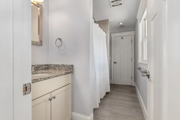 $4,500 | 126 Eastern Avenue, Unit A, Gloucester, MA 01930