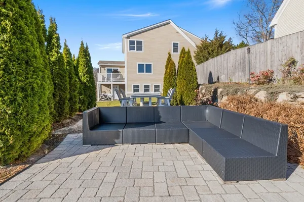 $4,500 | 126 Eastern Avenue, Unit A, Gloucester, MA 01930