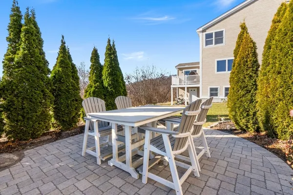 $4,500 | 126 Eastern Avenue, Unit A, Gloucester, MA 01930