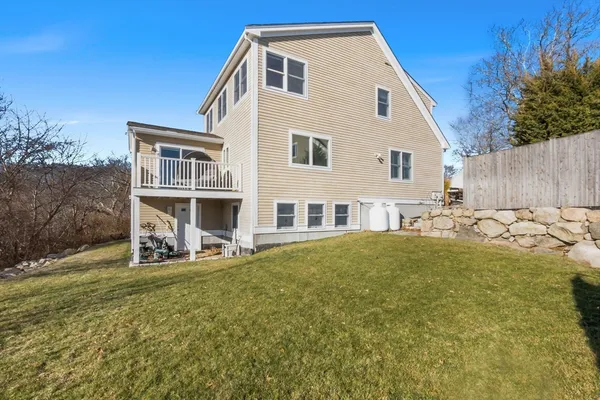 $4,500 | 126 Eastern Avenue, Unit A, Gloucester, MA 01930