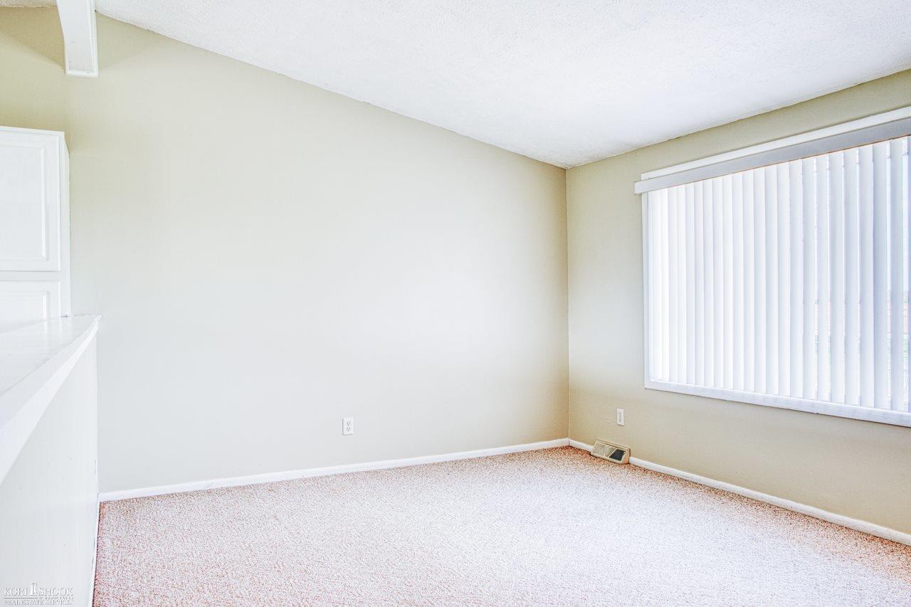 4975 North Delaney Road Owosso, MI 48867 - Photo 6 of 25