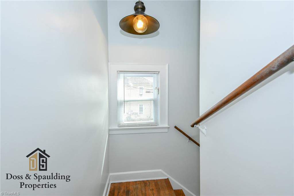 409 B Richardson Avenue High Point, NC 27262 - Photo 5 of 30