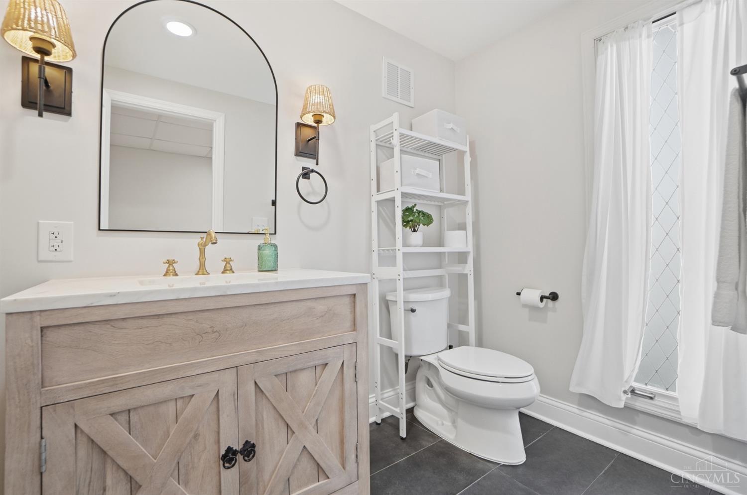 6594 Springdale Road Cincinnati, OH 45247 - Photo 42 of 57
