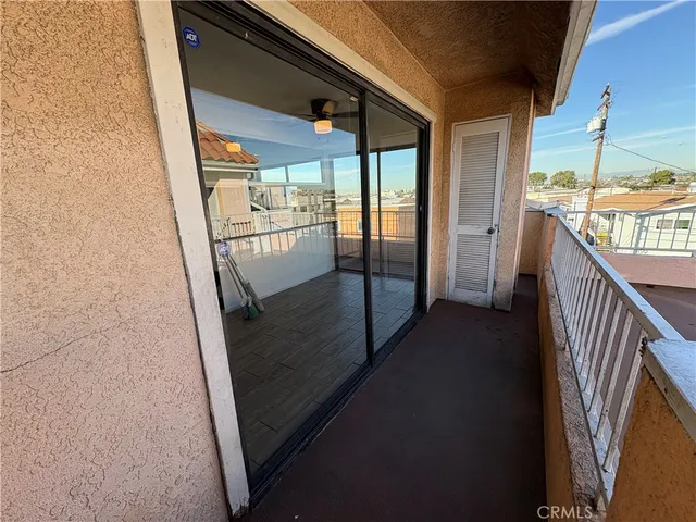 $410,000 | 1168 East 10th Street, Unit 213, Long Beach, CA 90813