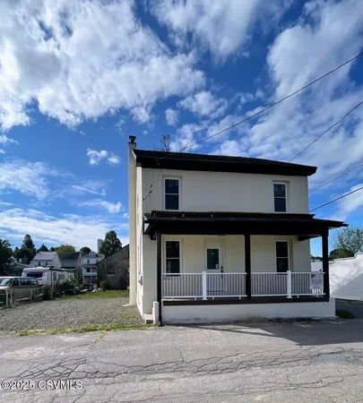$275,000 | 1354-1356 West Gowen Street, Coal Township, PA 17866