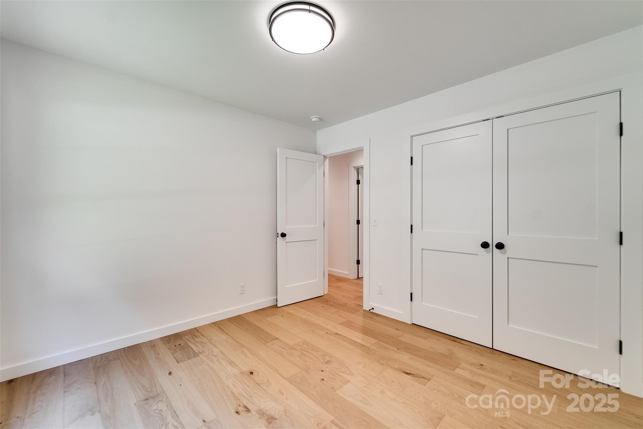 22 Crossing Lane Sylva, NC 28779 - Photo 20 of 44 a view of room