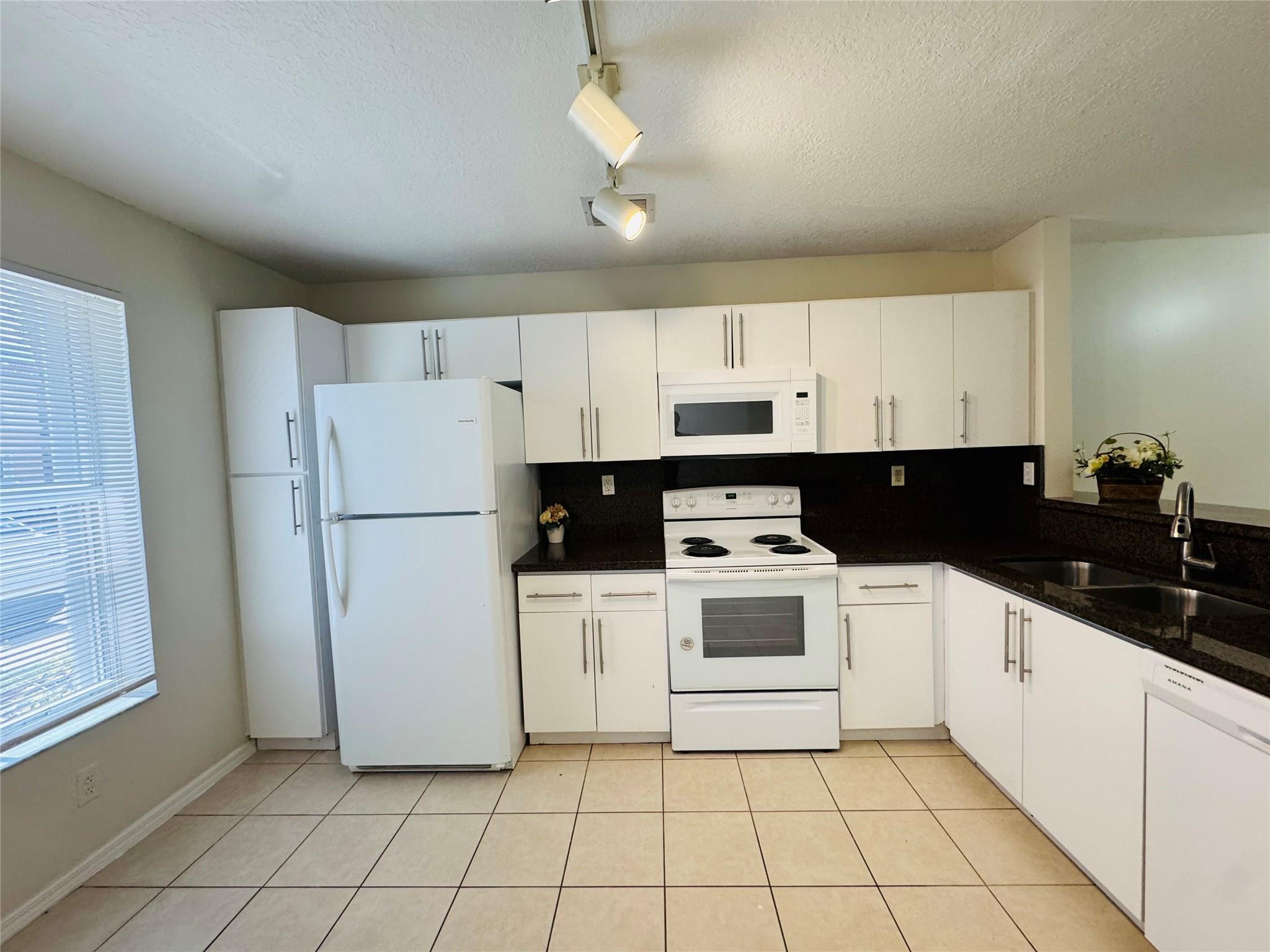 3142 Southwest 129th Way, Unit 156 Miramar, FL 33027 - Photo 5 of 21 Photo 5