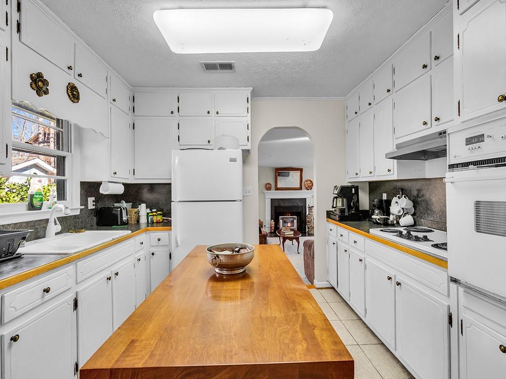 3252 Trickum Road Woodstock, GA 30188 - Photo 12 of 42