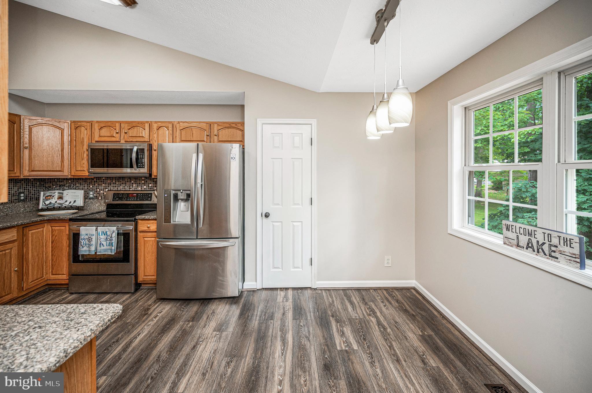 305 Birdie Road Locust Grove, VA 22508 - Photo 17 of 64 kitchen eat in area