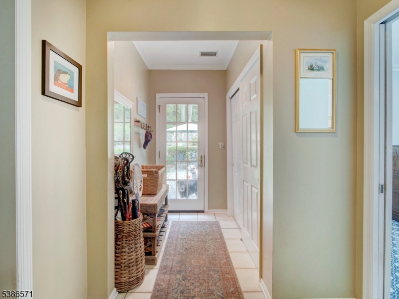 82 Roxiticus Road Far Hills, NJ 07931 - Photo 15 of 42