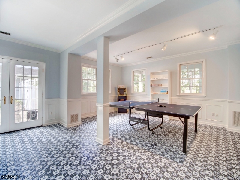 82 Roxiticus Road Far Hills, NJ 07931 - Photo 21 of 42