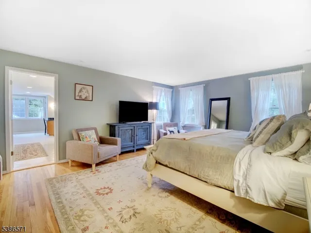 $1,420,000 | 82 Roxiticus Road, Far Hills, NJ 07931