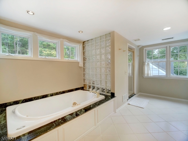 82 Roxiticus Road Far Hills, NJ 07931 - Photo 28 of 42