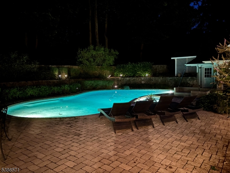 82 Roxiticus Road Far Hills, NJ 07931 - Photo 40 of 42