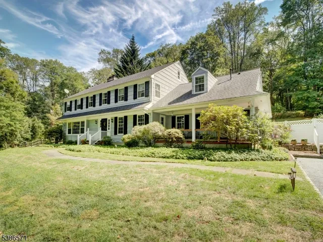 $1,420,000 | 82 Roxiticus Road, Far Hills, NJ 07931