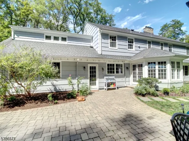 $1,420,000 | 82 Roxiticus Road, Far Hills, NJ 07931