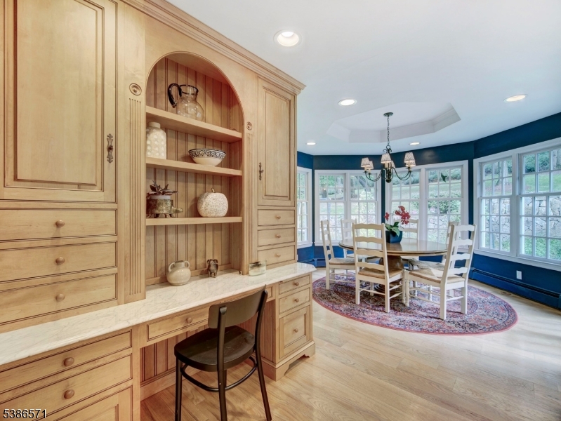 82 Roxiticus Road Far Hills, NJ 07931 - Photo 10 of 42