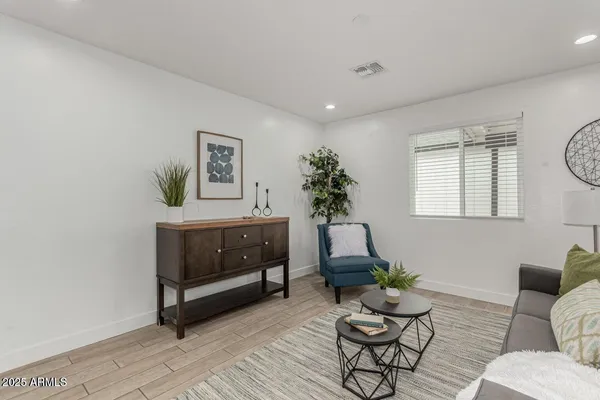 $1,850 | 3153 West Sweetwater Avenue, Phoenix, AZ 85029
