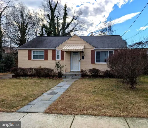 front view of house with a yard