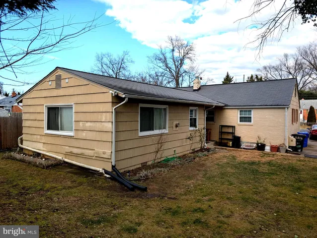 a backyard of a house
