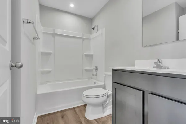 $3,100 | 1 L L Wendowski Street, Edgewater Park, NJ 08010