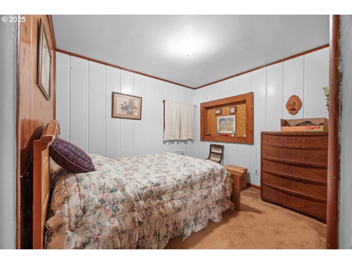2680 South Umpqua Road Tiller, OR 97484 - Photo 15 of 46