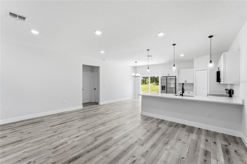 8809 North Circular Way Dunnellon, FL 34434 - Photo 10 of 35
