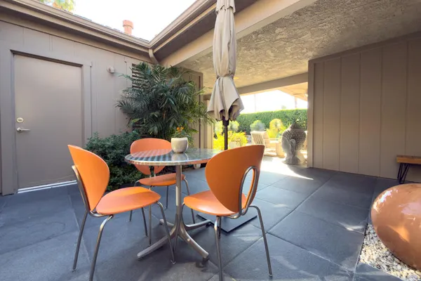 $1,249,800 | 15 Dartmouth Drive, Rancho Mirage, CA 92270