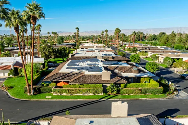 $1,249,800 | 15 Dartmouth Drive, Rancho Mirage, CA 92270