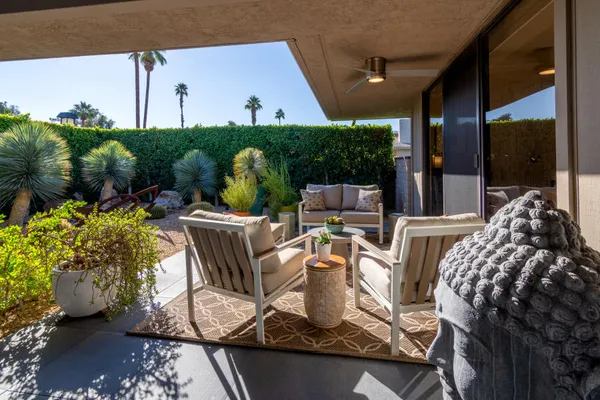 $1,249,800 | 15 Dartmouth Drive, Rancho Mirage, CA 92270