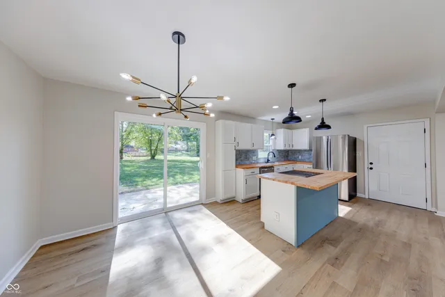 $285,000 | 227 Poplar Grove Drive, Avon, IN 46123