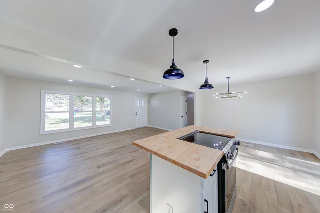 $285,000 | 227 Poplar Grove Drive, Avon, IN 46123